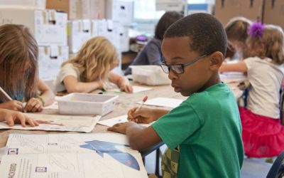 L&rsquo;informatique, la vocation des rebelles : Pourquoi les décrocheurs scolaires réussissent mieux ici qu&rsquo;ailleurs